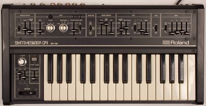 Roland-SH09
